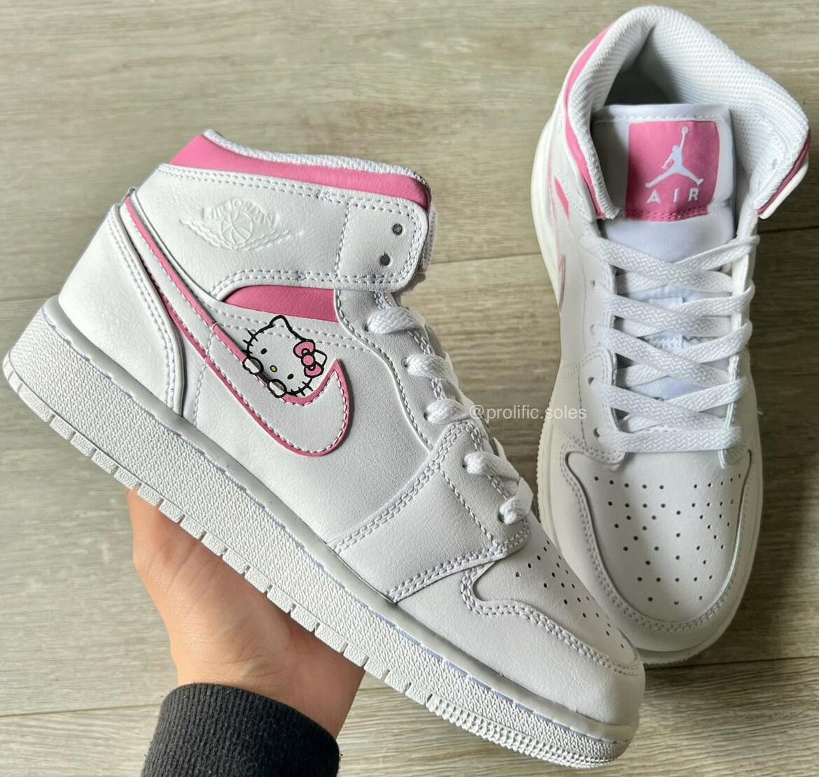 Hello Kitty x Jordan 1’s