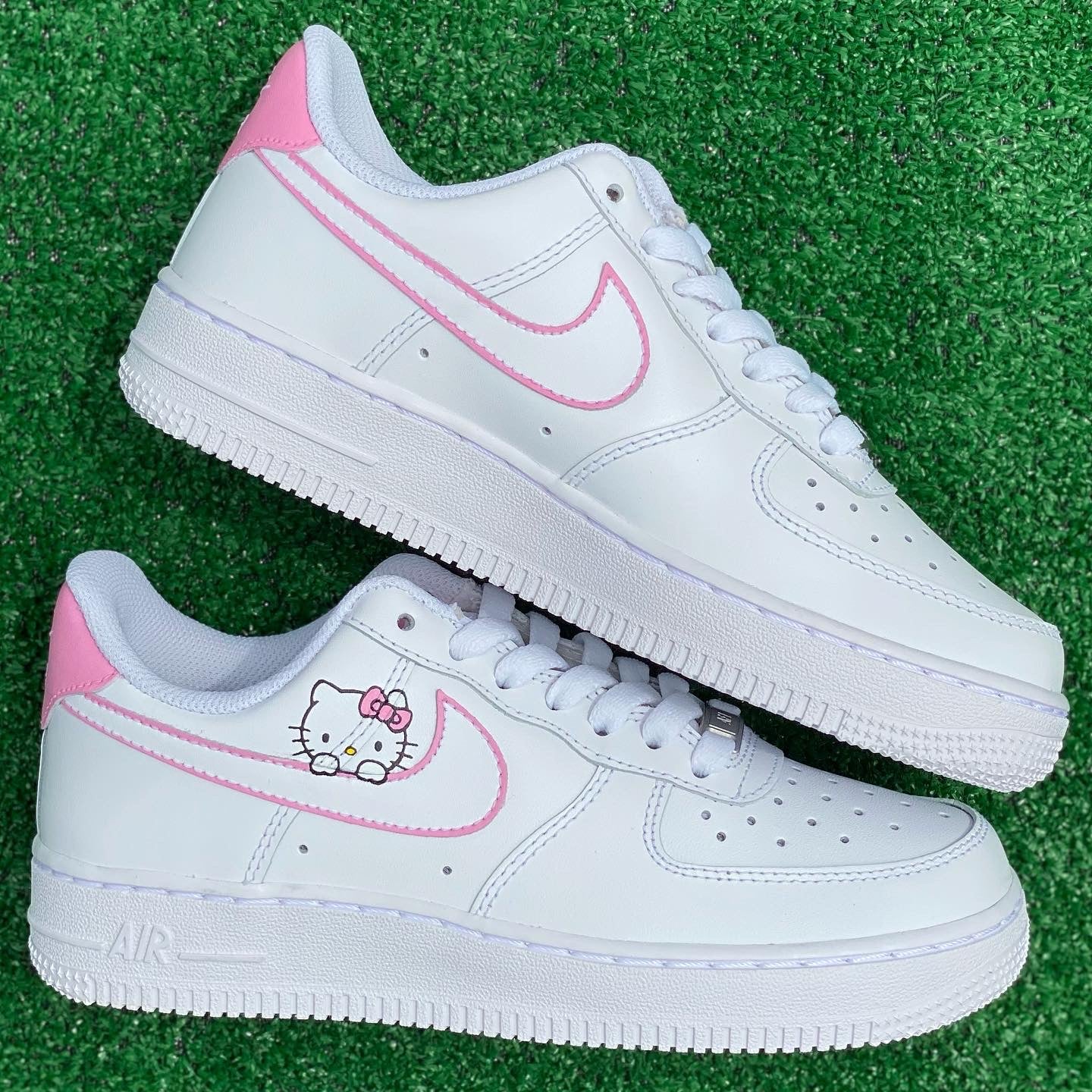 Hello Kitty x AF1